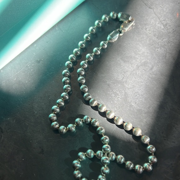 FAS .925 sterling silvered bead necklace size 16 inch. - Picture 7 of 8